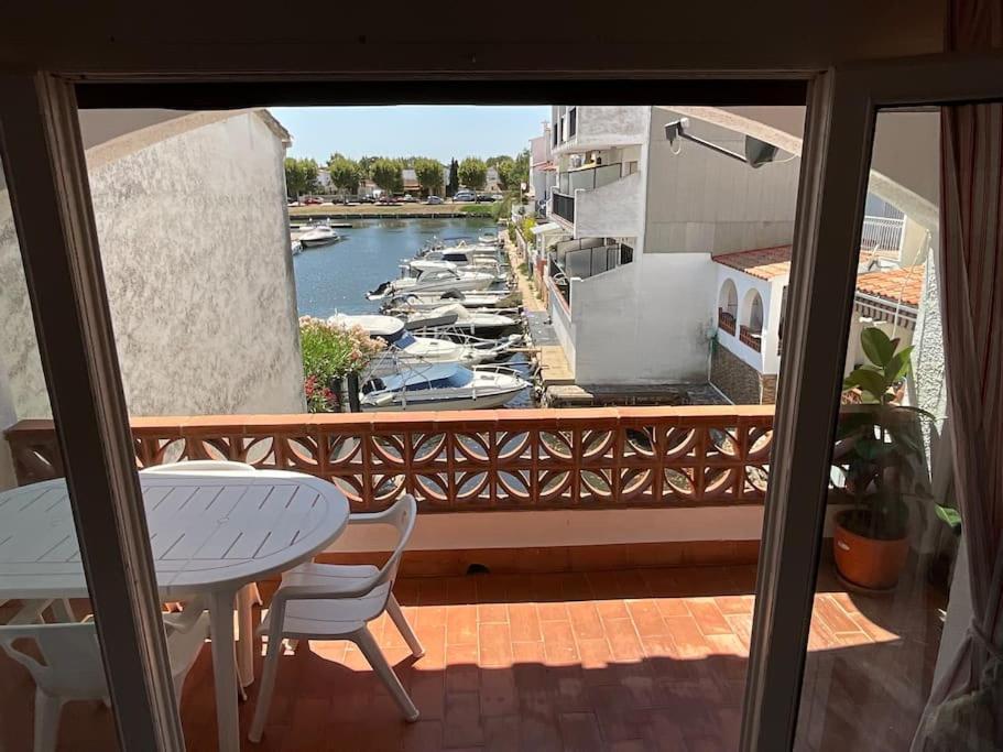 Lindo Apartamento Con Vistas Al Puerto Mistral Empuriabrava Εξωτερικό φωτογραφία